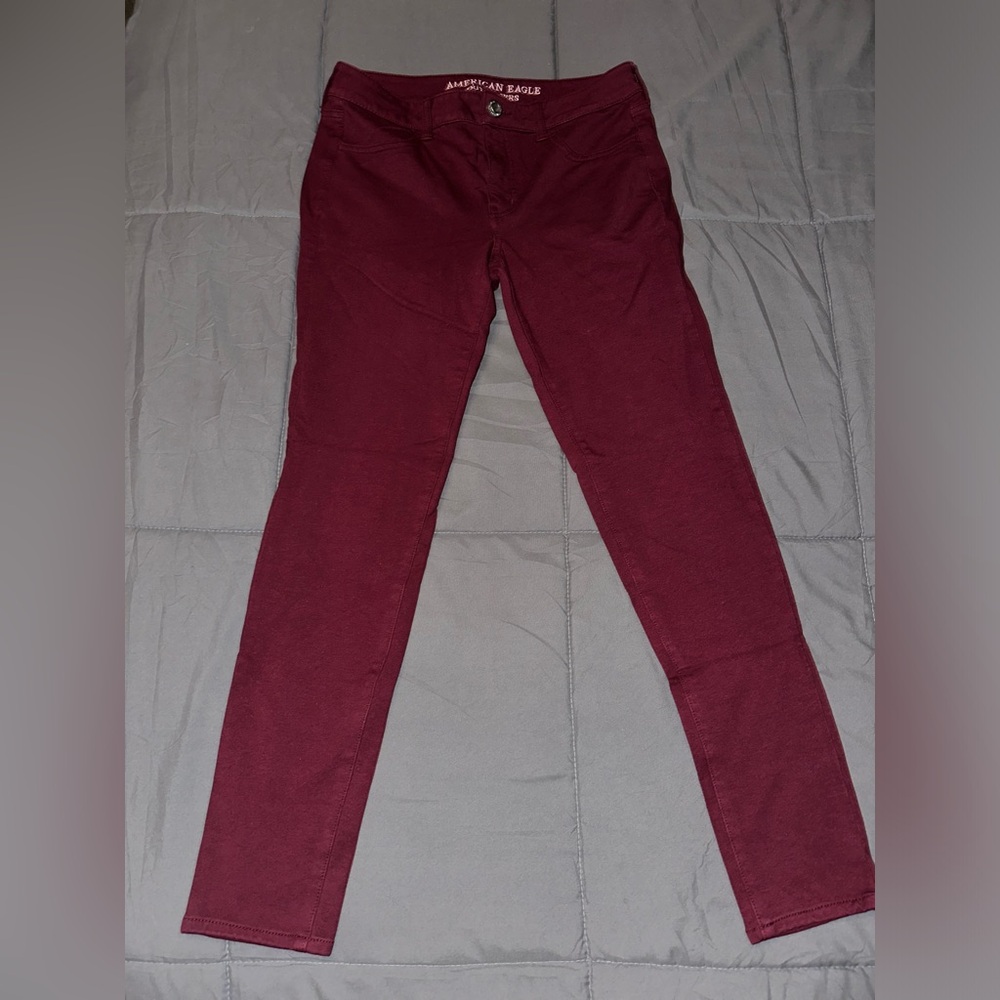 Women’s size 8 American Eagle super stretchy jeggings